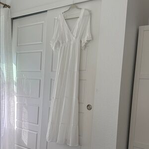 Elegant White Maxi Dress